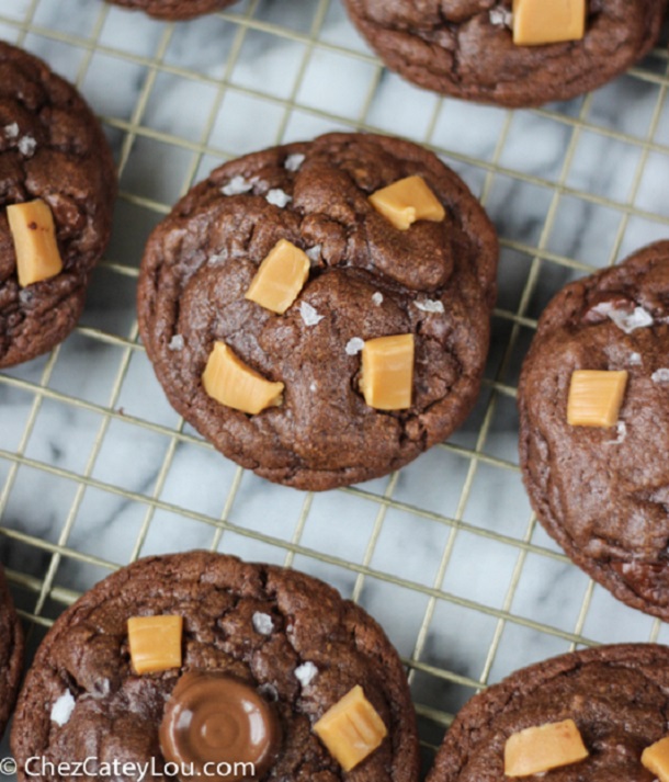 Salted Caramel Stuffed Chocolate Cookies