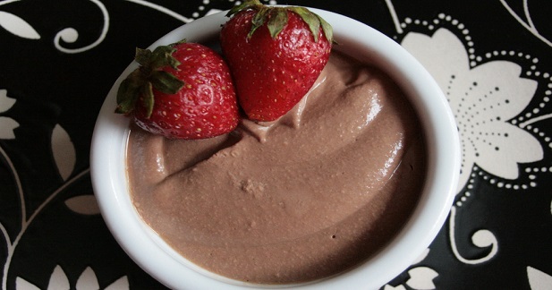 Easy Chocolate Mousse with Strawberries Recipe CUO