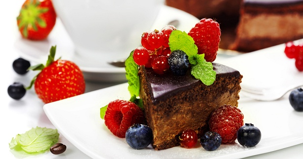 chocolate cake with berries on top